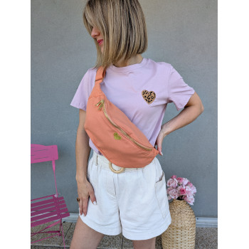 Banane en tissu terracotta.