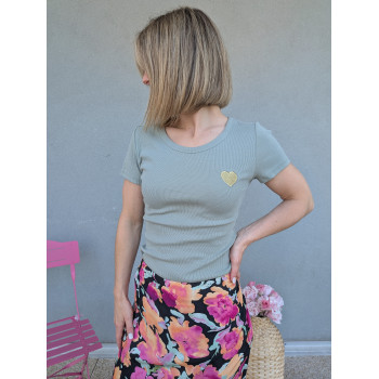 T-shirt côtelé cœur doré.