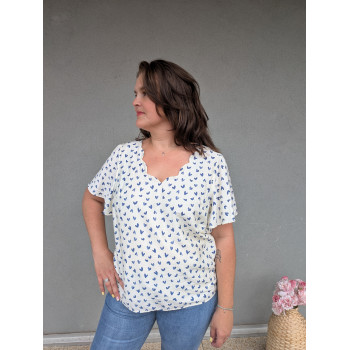 Blouse cœur grande taille.