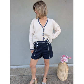 Gilet doux et élégant.