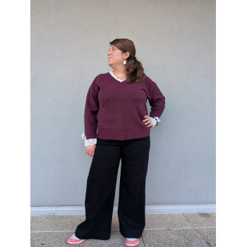 Pull bordeaux dentelle.